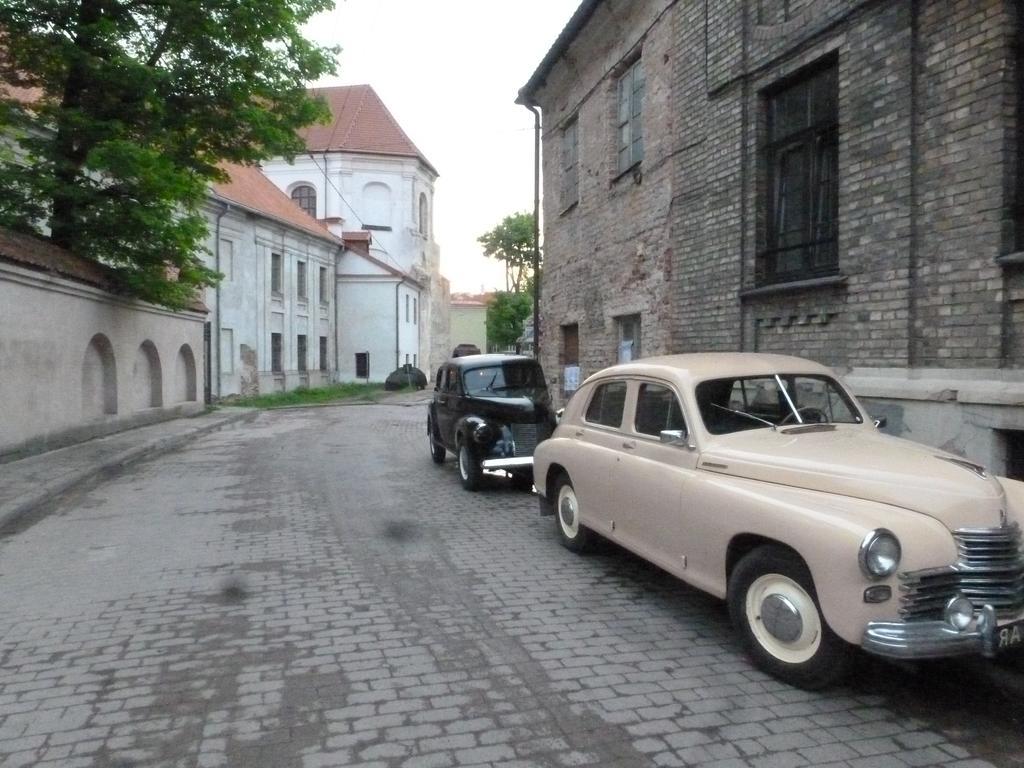 Seven Fridays Guest House Vilnius Exterior foto