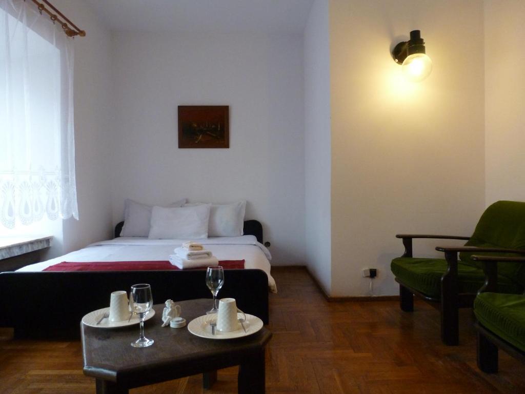 Seven Fridays Guest House Vilnius Exterior foto