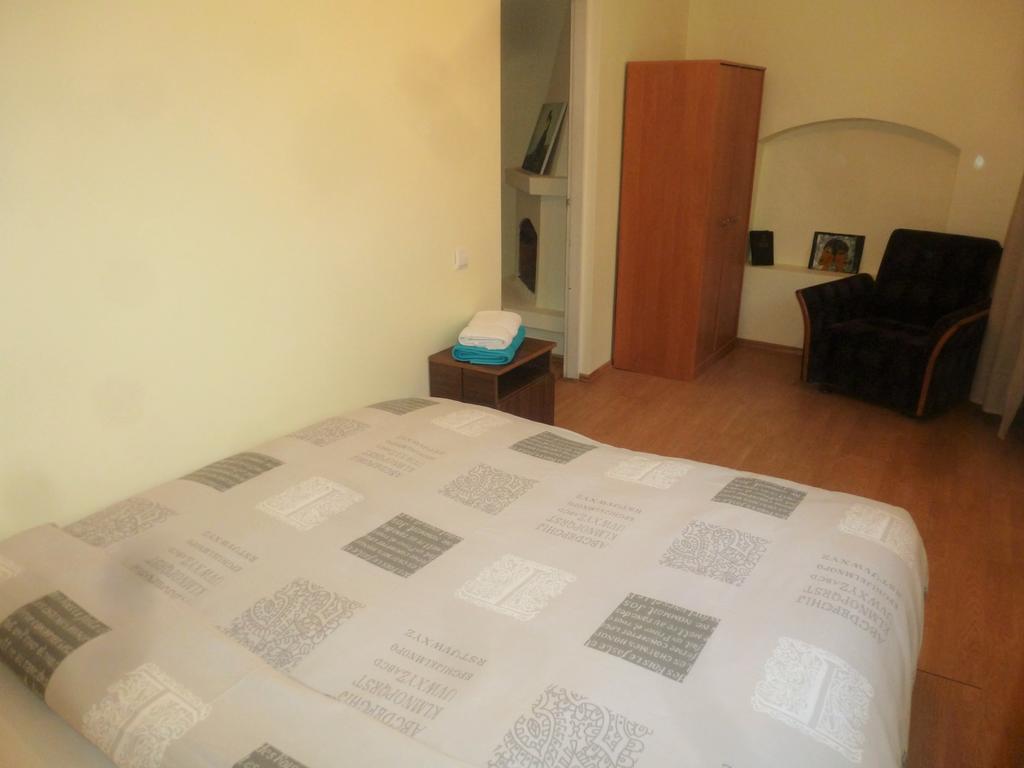 Seven Fridays Guest House Vilnius Exterior foto